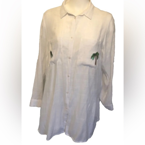 H&M Divided Long Shirt with Applique White Long Sleeve Buttons At cuff Size 14 - Picture 3 of 16